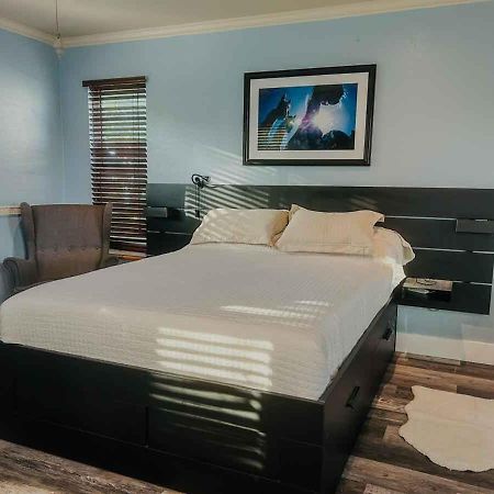 Artistic Retreat, King Suite With Private Balcony! Delray Beach Exterior photo