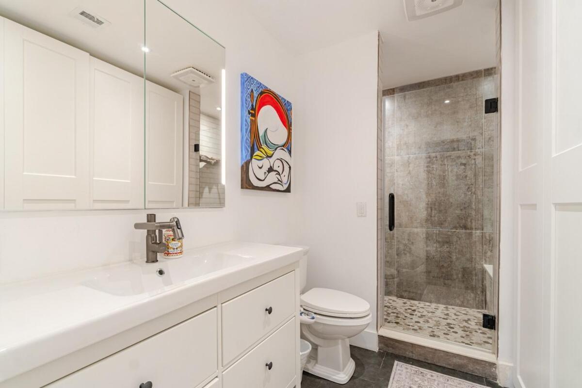 Artistic Retreat, King Suite With Private Balcony! Delray Beach Exterior photo